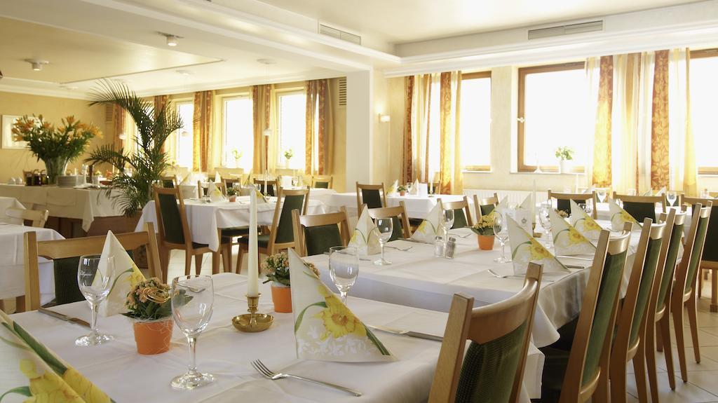 Hotel Regina Zirndorf Buitenkant foto