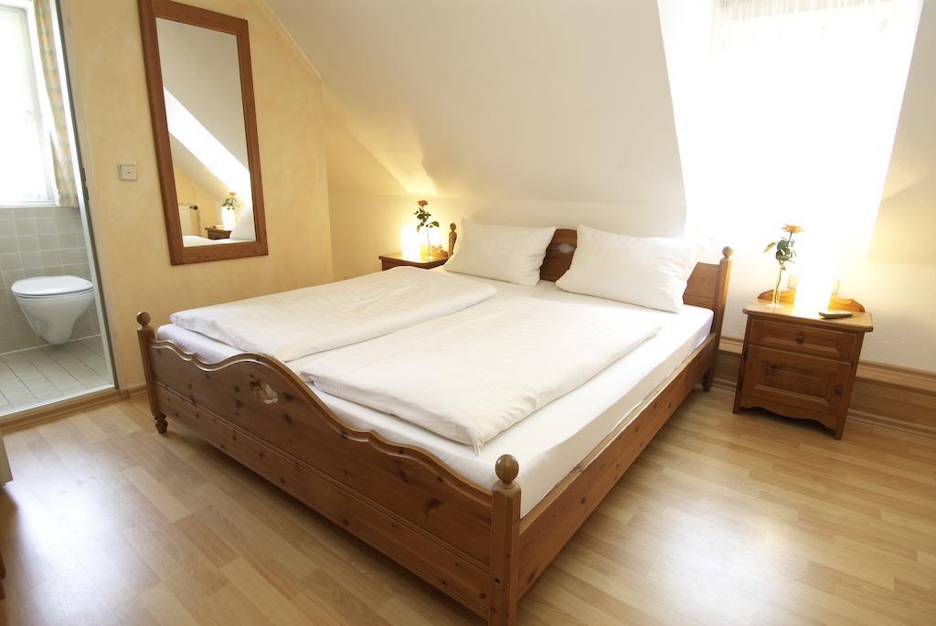 Hotel Regina Zirndorf Kamer foto