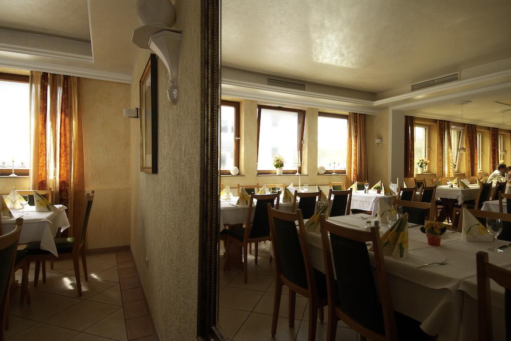 Hotel Regina Zirndorf Buitenkant foto